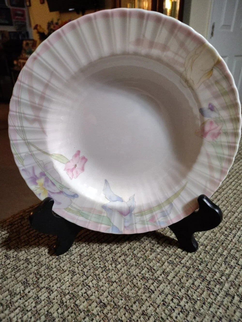 Mikasa China Pink Melody L9810 Rimmed Soup Bowl